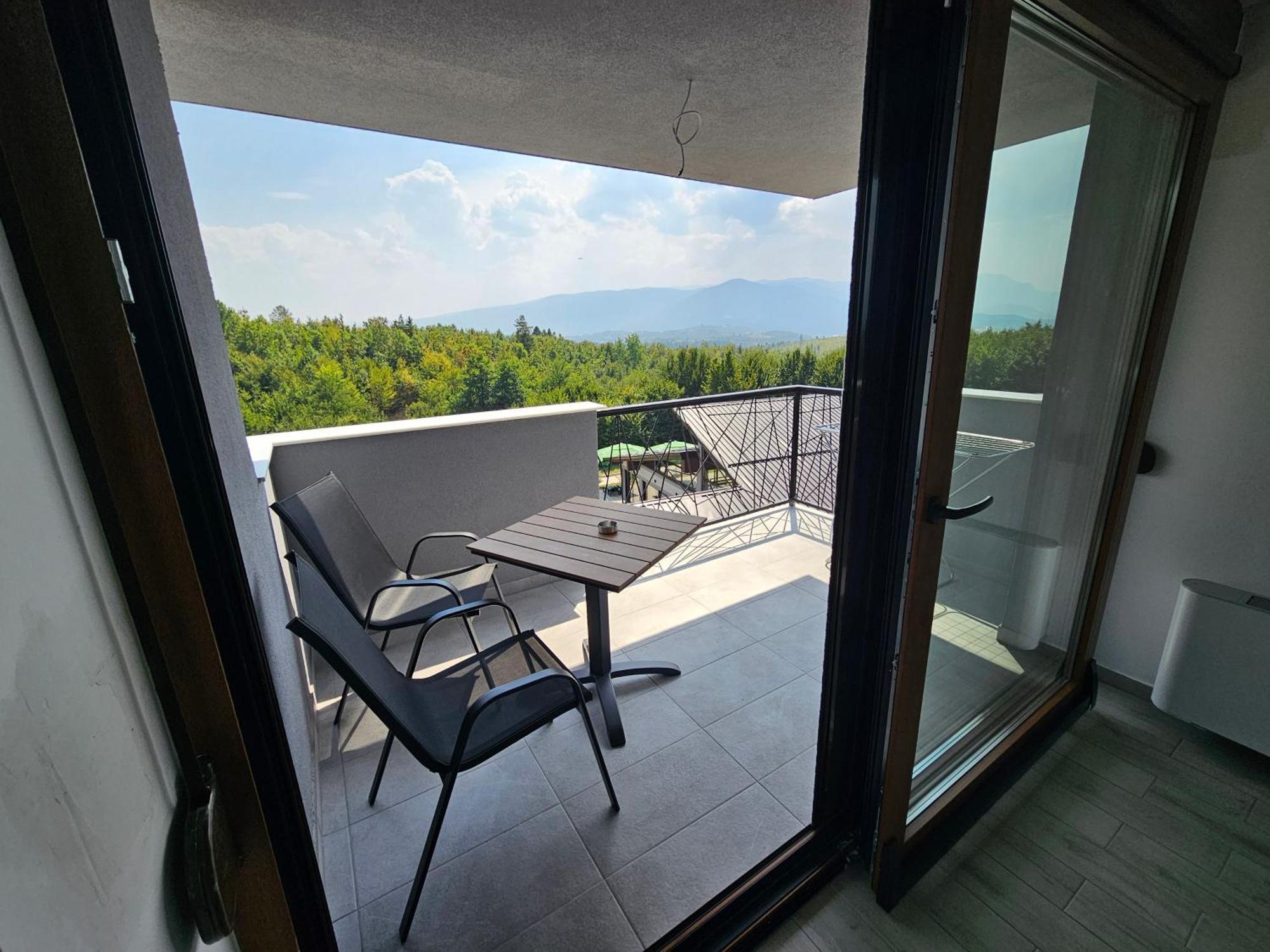 Maiden Water Resort Sarajevo Luaran gambar