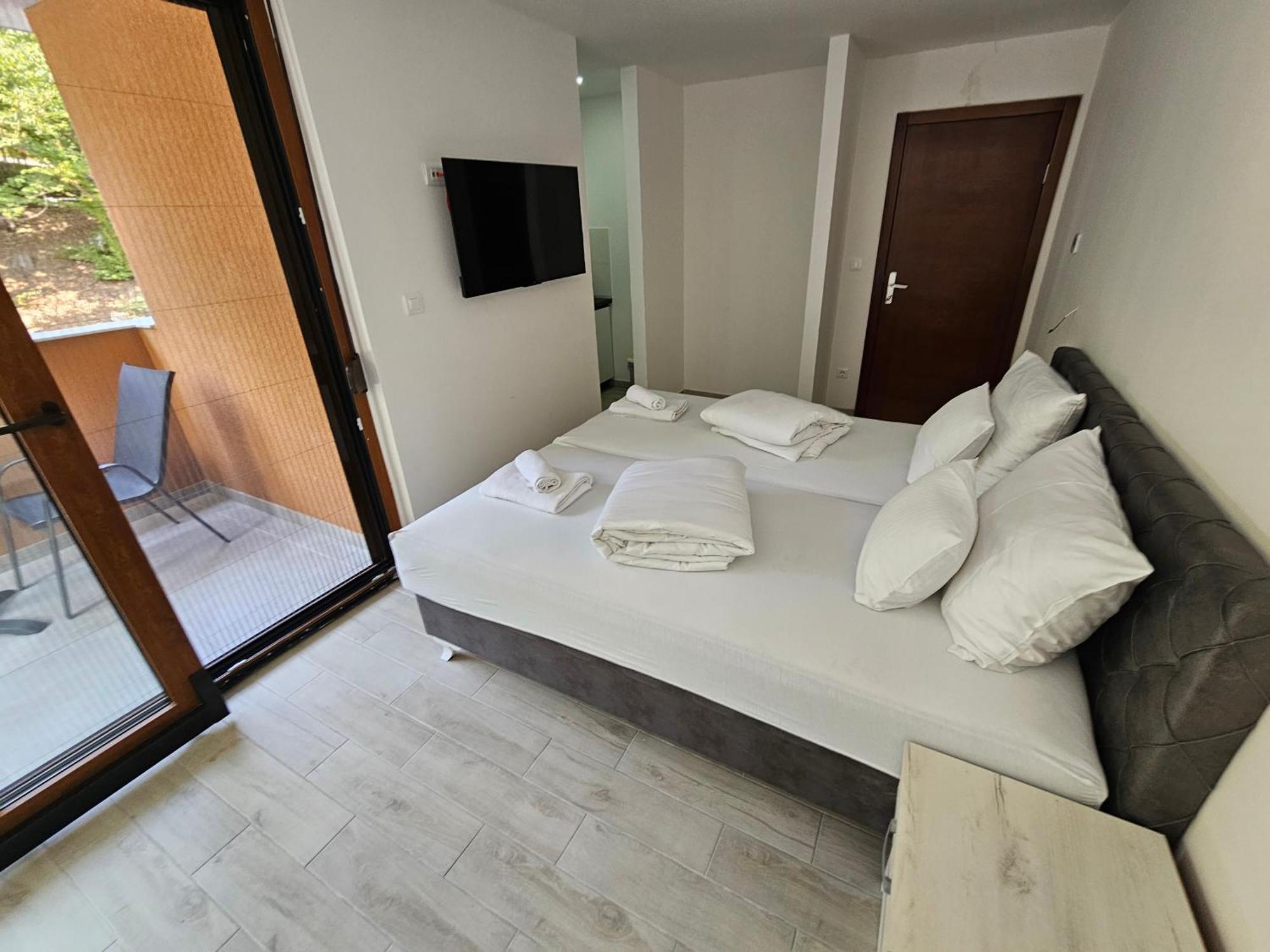 Maiden Water Resort Sarajevo Luaran gambar
