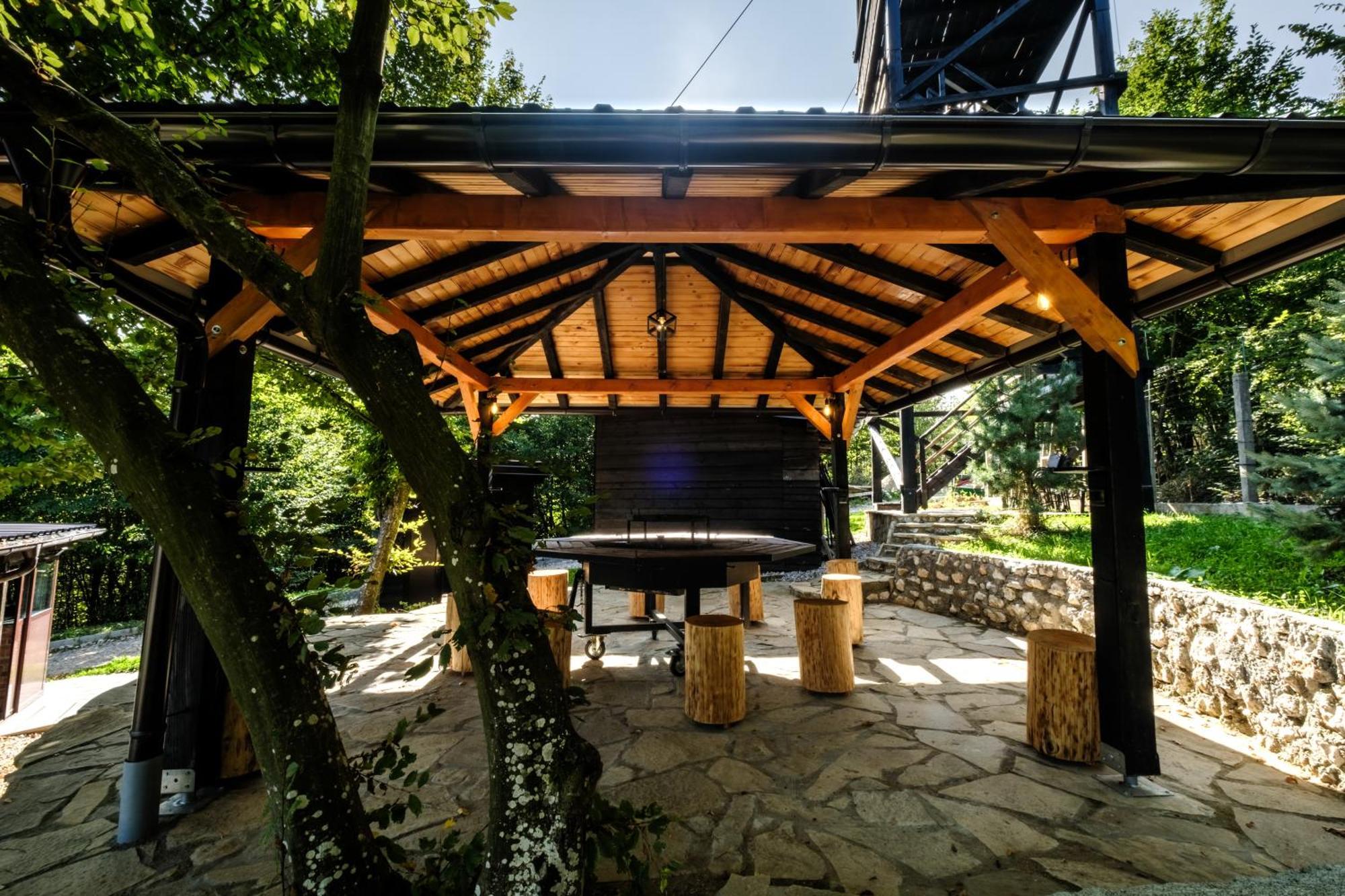 Maiden Water Resort Sarajevo Luaran gambar